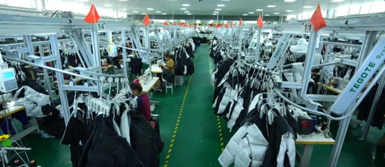 于田新聞 “家門口”辦起服裝廠，穩(wěn)崗就業(yè)有保障，助力鞋帽零售發(fā)展